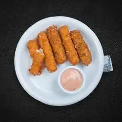 Fried Mozzarella Sticks