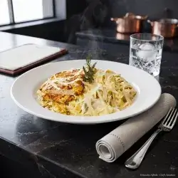 Fettuccine Alfredo