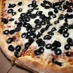 Olives Pizza