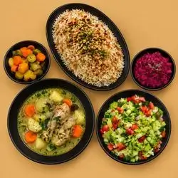 وجبة يخنة دجاج