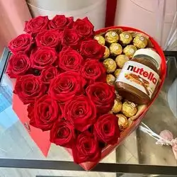 Box Red Roses & Referro Chocolate & Nutella