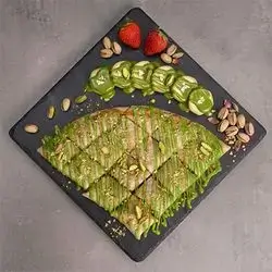 Pistachio Crepe
