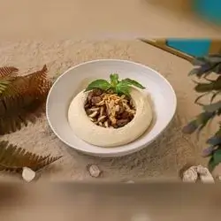 Hummus with Meat