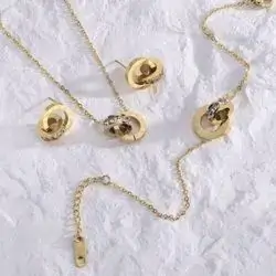 Roman Ornament Necklace With Earrings and Bracelet