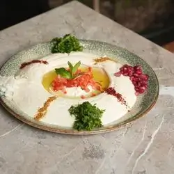 Beirut Hummus