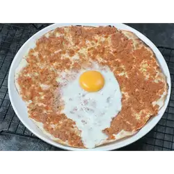 Medium Lahmacun with Egg
