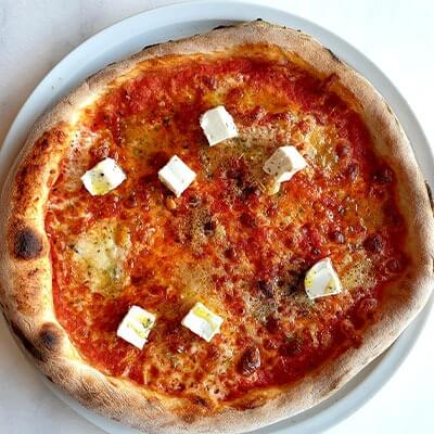 Quattro Formagi Pizza