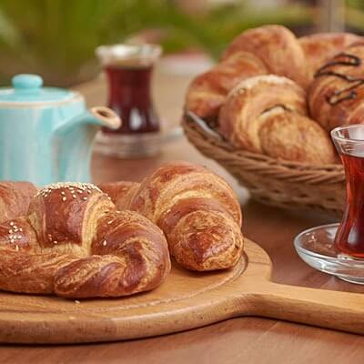 Custard Cream Croissant