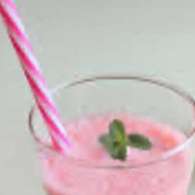Strawberry Lassi