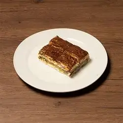 پاقڵاوە بە شیر