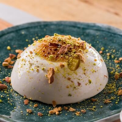Muhalabieh Brulee With Apricot