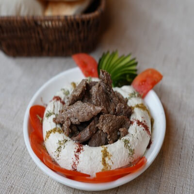 Hummus with Meat