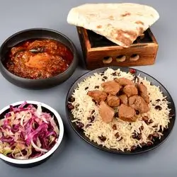 Rice With Red Beans And Local Meat Qalia