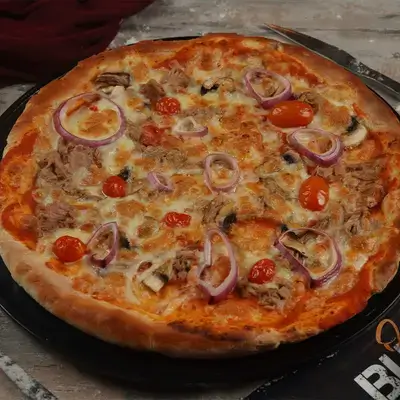 Tuna Pizza