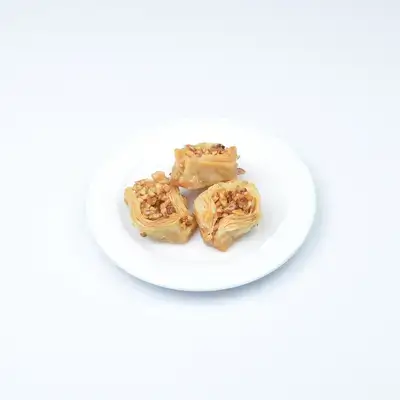 Baklava Boukhja with Walnuts 1/2 Kg