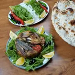 Person Dolma Slaq