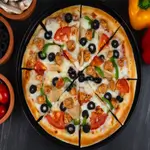 Medium Chicken Pizza
