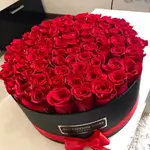Round Box Of Natural Roses