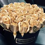 Round Box Of Natural Roses
