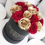 Round Box Of Natural Roses