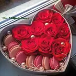 Box Of Natural Roses With The Addition Of Macaron Pieces In Different Flavors