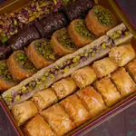Mixed Baklava with Pistachio (Gift)