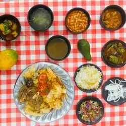 Rice And Lamb Meat Tashrib