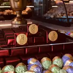 Jollai Nwe Gold Chocolate