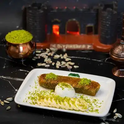 Diyar Bakr Qatayf With Pistachio