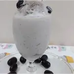 Black Raisins Juice With Ice Cream