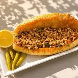 Chicken Tantuni in French Bun