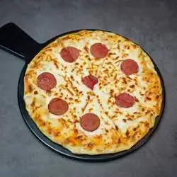 Salami Pizza