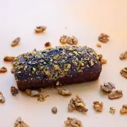English Cake With Walnuts