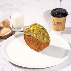 Pistachio New York Roll
