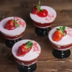 Strawberry Cake