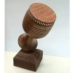ستاندته‌مبه‌كی بچووك سه‌رمێز
