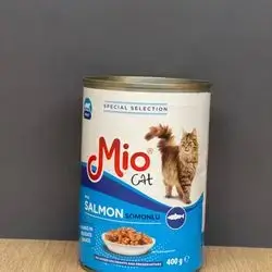Adult Salmon in gravy 400g