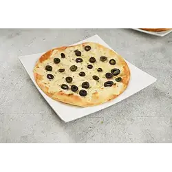 Akkawi With Olives