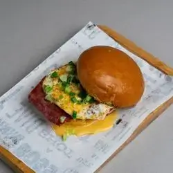 Hollandaise Egg Bun