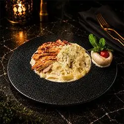 Fettuccine Alfredo