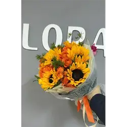 Flower Bouquet – 7 Sun Flower, 4 Baby Rose