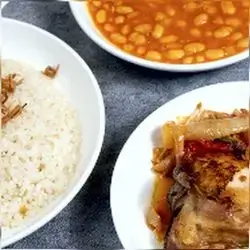 Fried Chicken With Round Rice