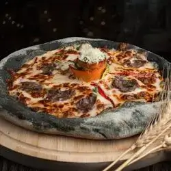 Steak Pizza