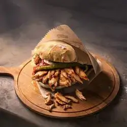 ساندويچ كباب دجاج