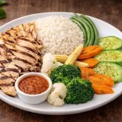 قاپێك مریشکی برژاوی بێ چەوری