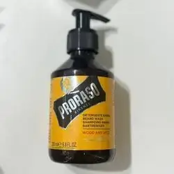 proraso wood and spice beard wash