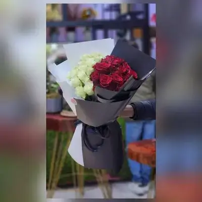 Special Imported Natural Flower Bouquet – 30 Flowers