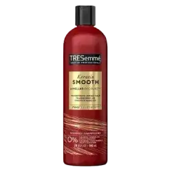 شامبو تريسمي اليومي للتحكم في التجعد والتوضيح بالكيراتين//TRESemmé Keratin Smooth Frizz Control & Clarifying Daily Shampoo with Keratin, 592ML