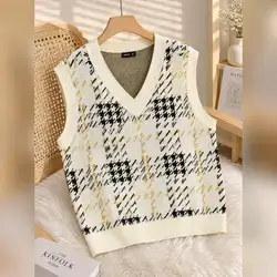 SHEIN Curve Cream Knit Sweater Vest featuring a V-neck - 2XL