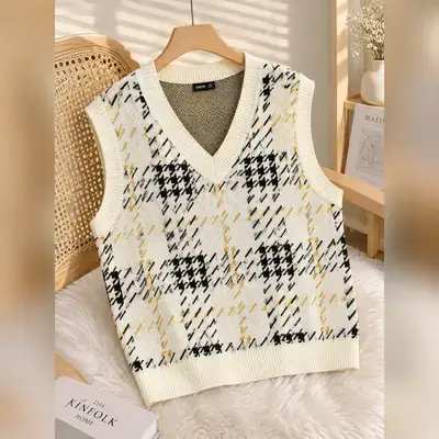 SHEIN Curve Cream Knit Sweater Vest featuring a V-neck - 2XL